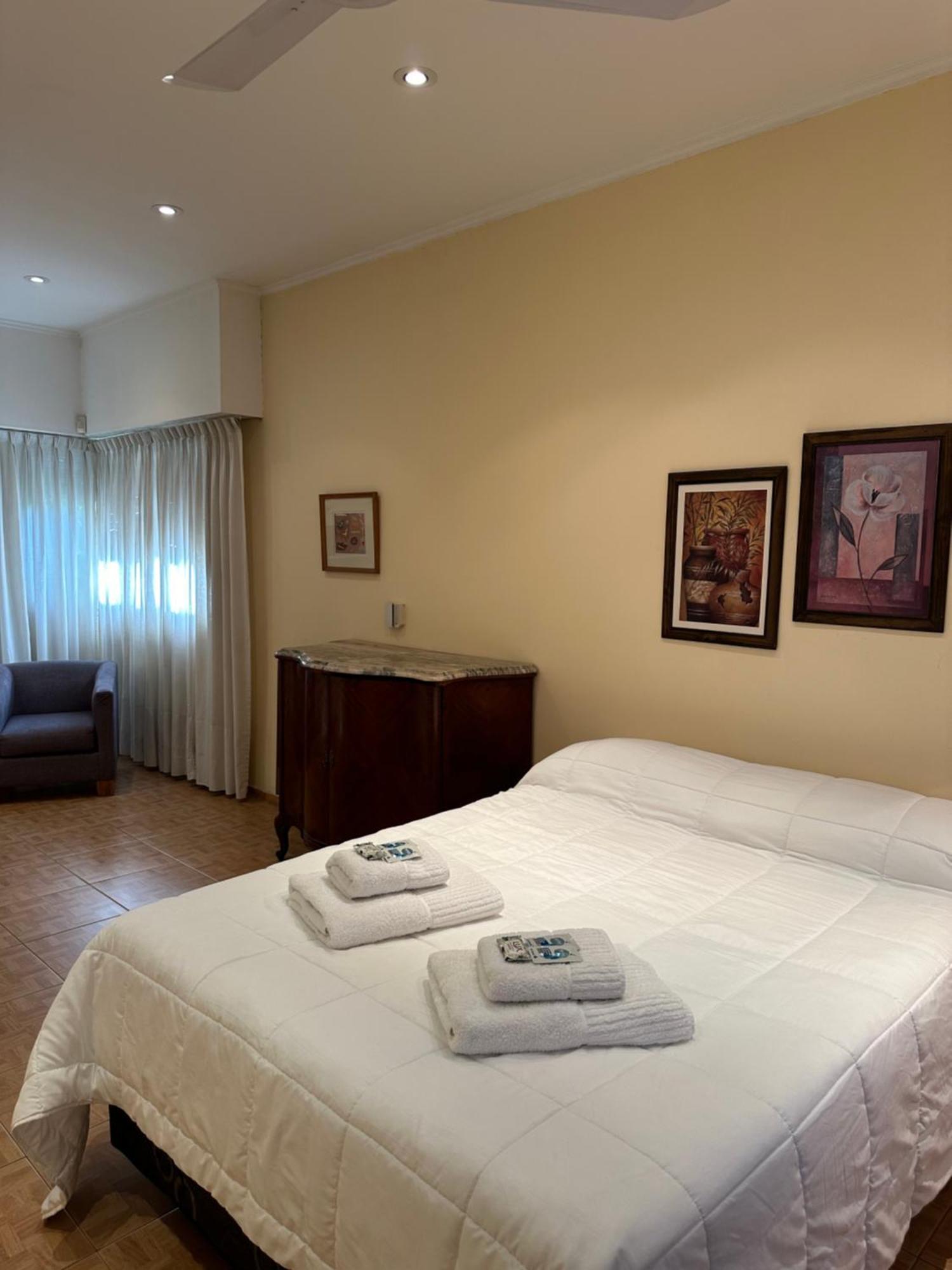 Lpr Express Eze Airport Hotel Monte Grande Eksteriør billede